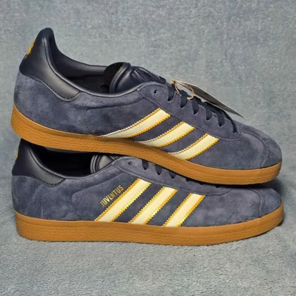 Adidas Gazelle Terrace Juventus Navy Blue Mens US 9.5 or Womens 10.5